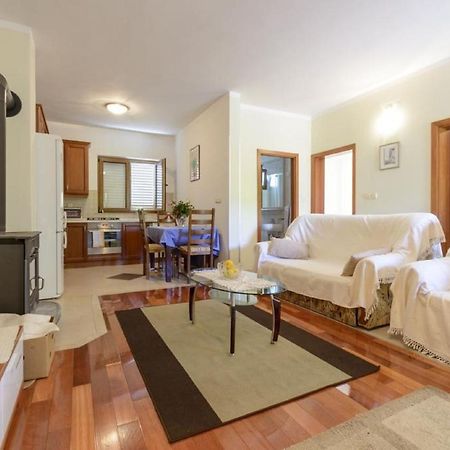 Apartment Petar Vitaljina Bagian luar foto