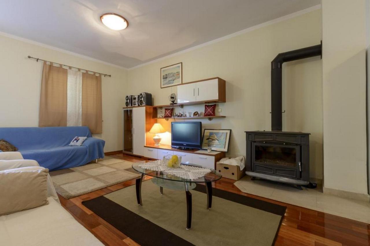 Apartment Petar Vitaljina Bagian luar foto
