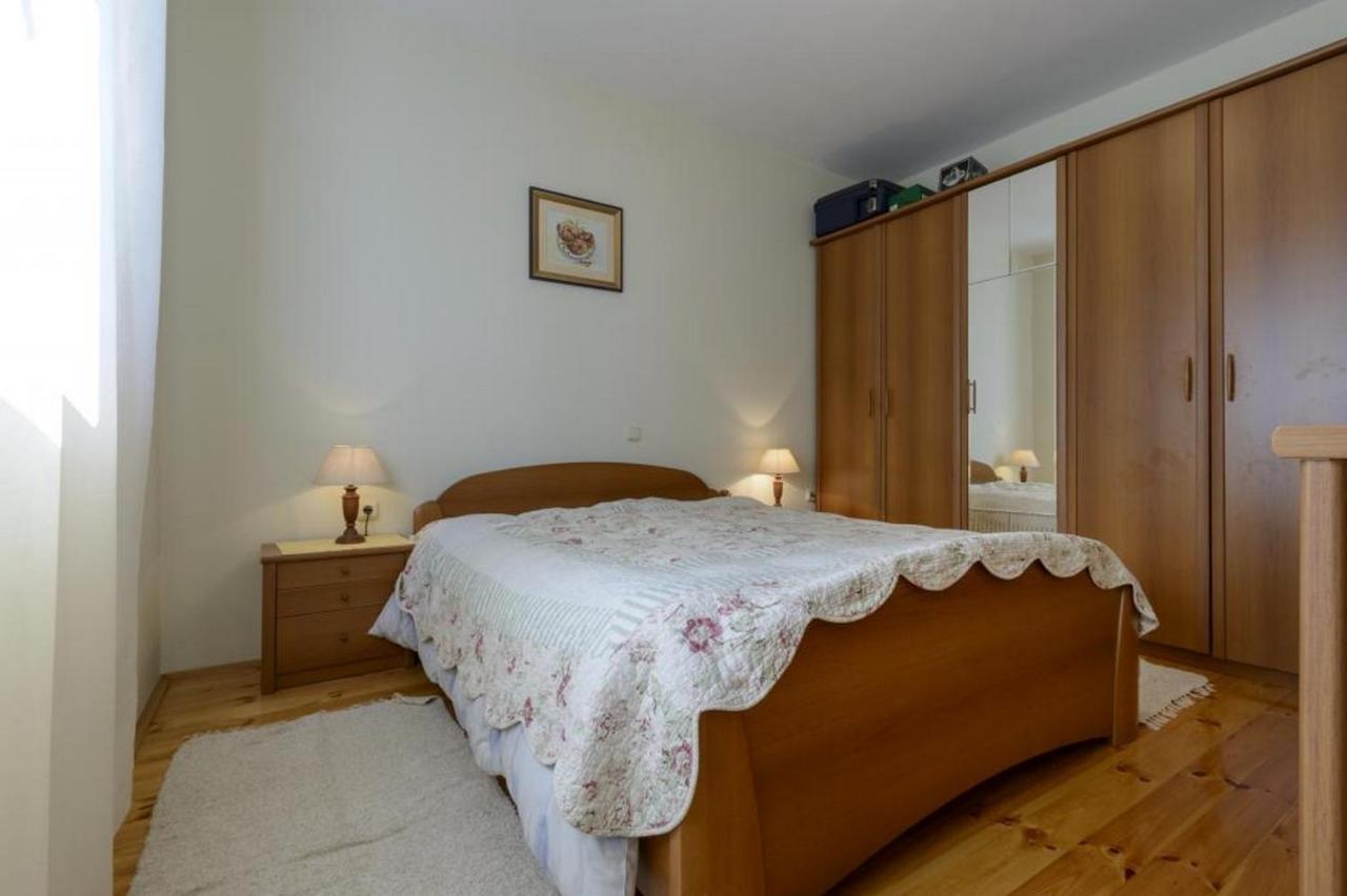Apartment Petar Vitaljina Bagian luar foto